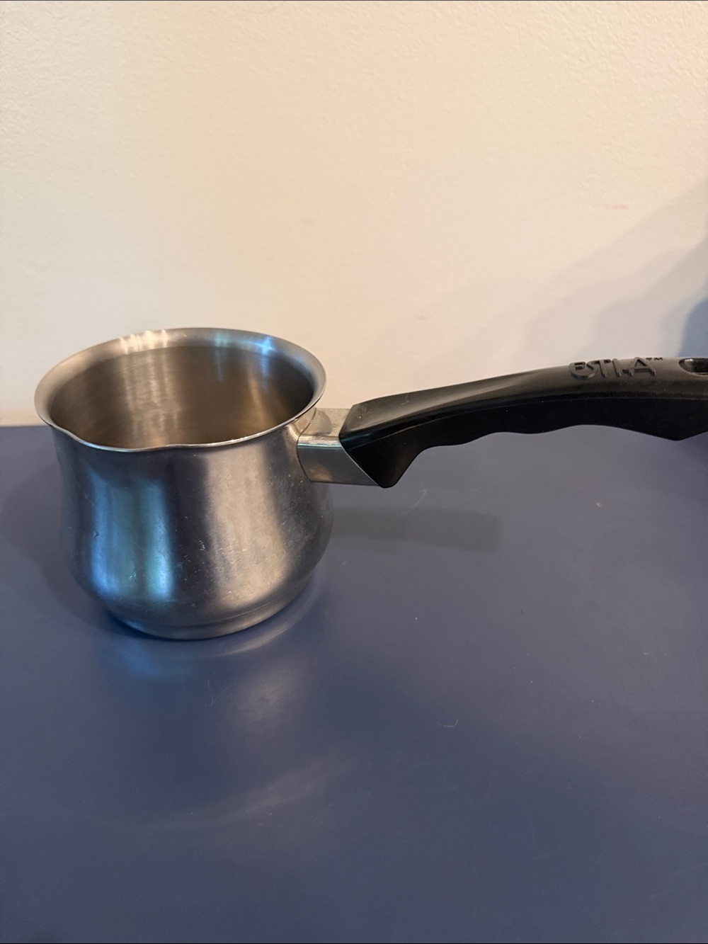 ESTIA Gourmet Tri-Ply 18-8 Stainless Steel 5/8 Quart Sauce Gravy Pan With Spout